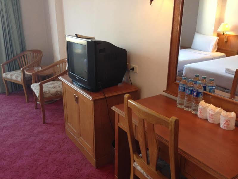Hatyai Merridian Hotel Hat Yai Buitenkant foto
